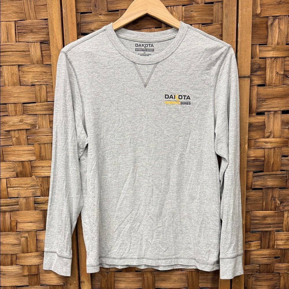 Dakota Series Light Gray Long Sleeve Men's Tee